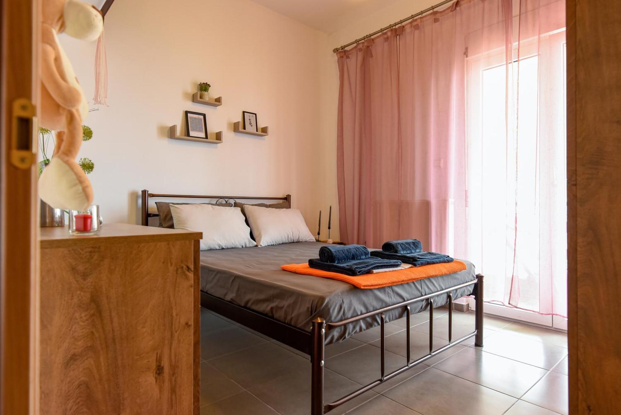 Beach Apartment PalaiónTsiflíkion Dış mekan fotoğraf